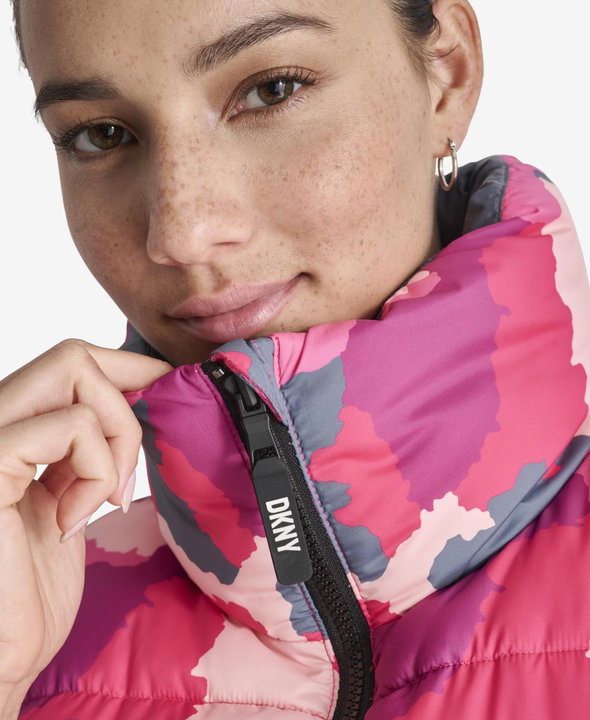 DKNYDP07124_234_DP4V3145_IA8_ALT1