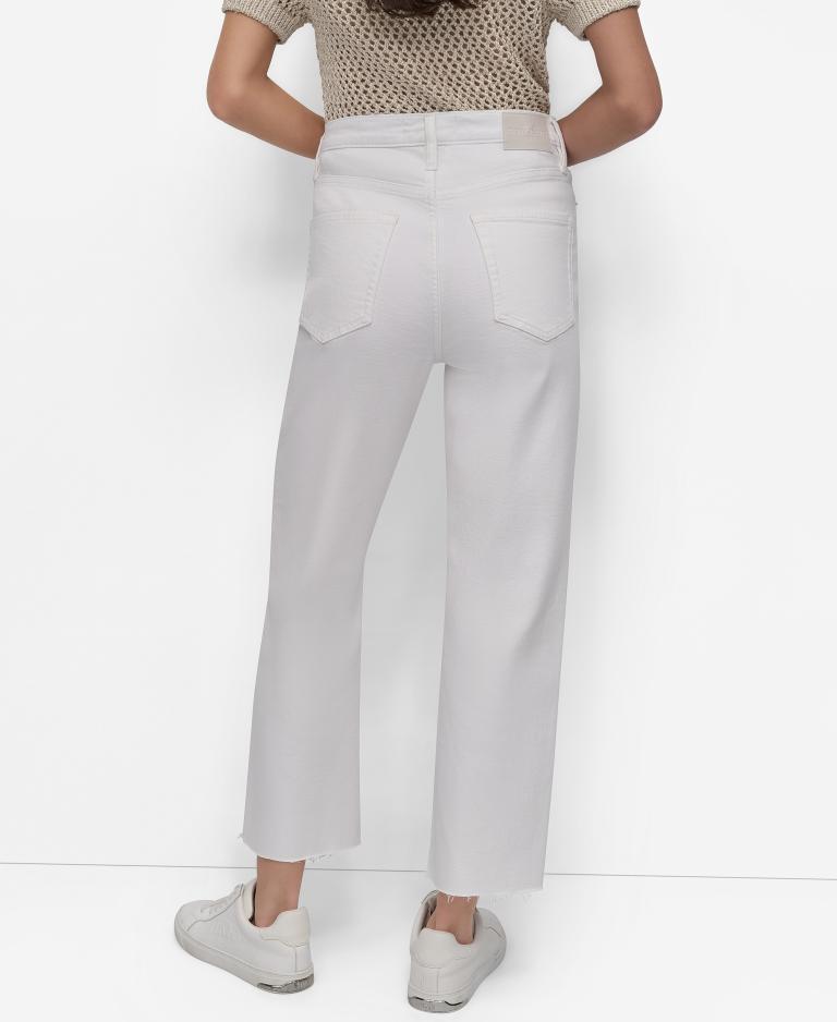 DKNYDJ30424_4_DJ5A4107_OPT_Ba