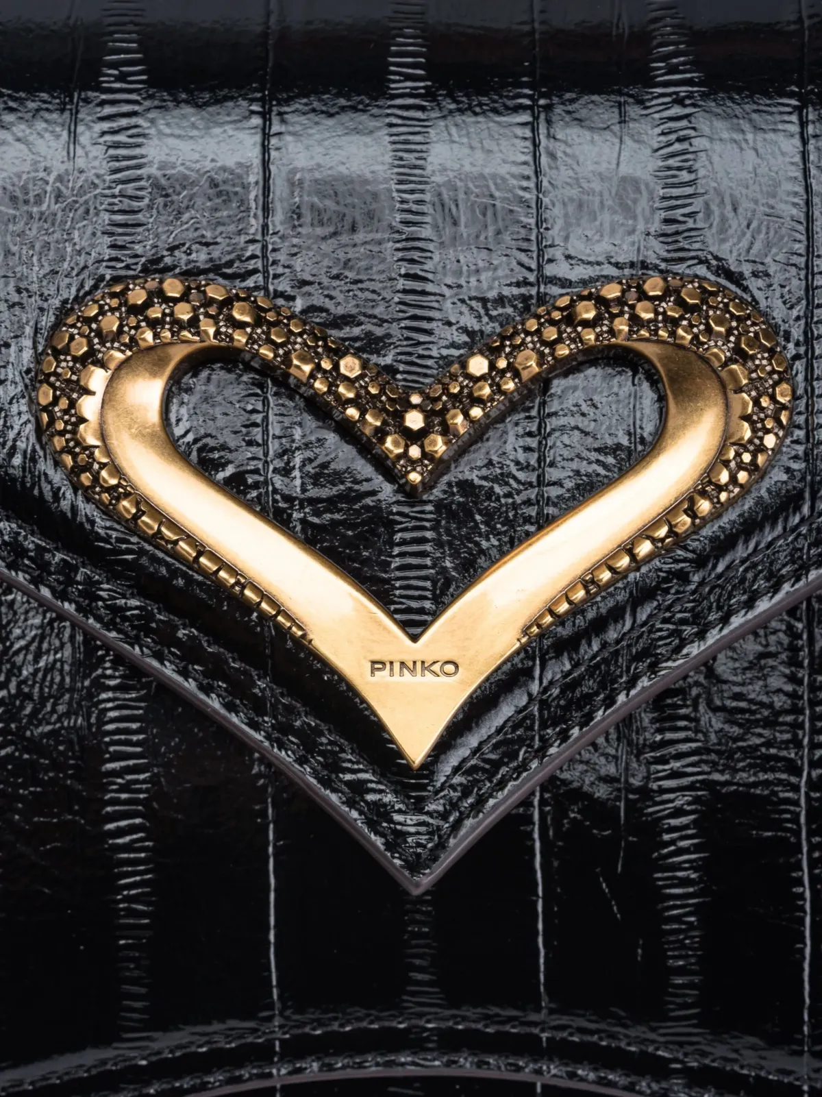 23676216_53946837_2048