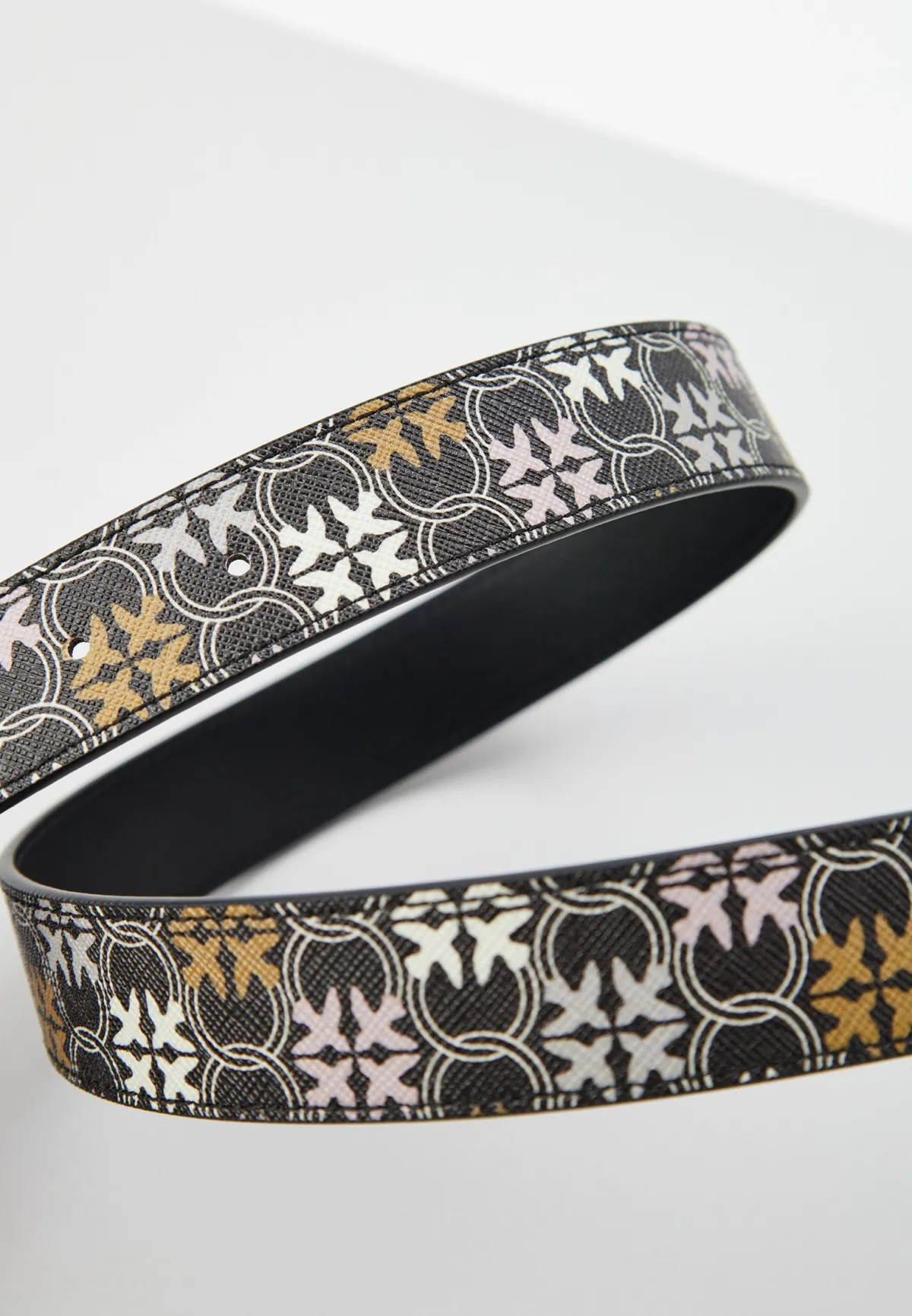 RTLADJ981801_23224251_2_v1_2x