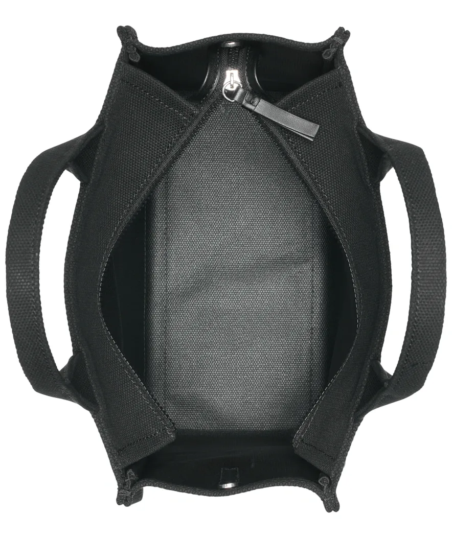 DKNYDH25624_SP25_97_R41AOR57_BSV_INT