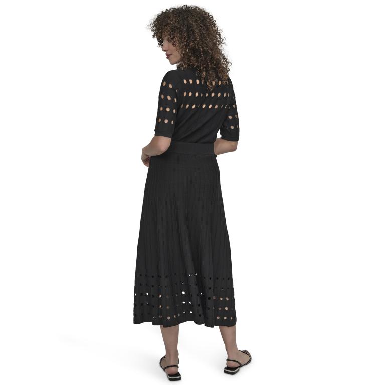 DKNYDW07125_44_P5ERAX08_BLK_Bb